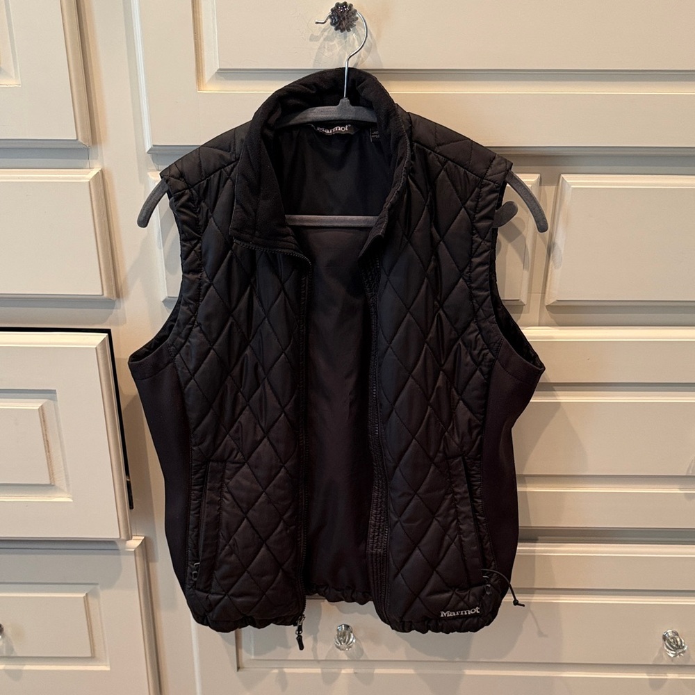 Marmot Women's Black Quilted Insulated Vest